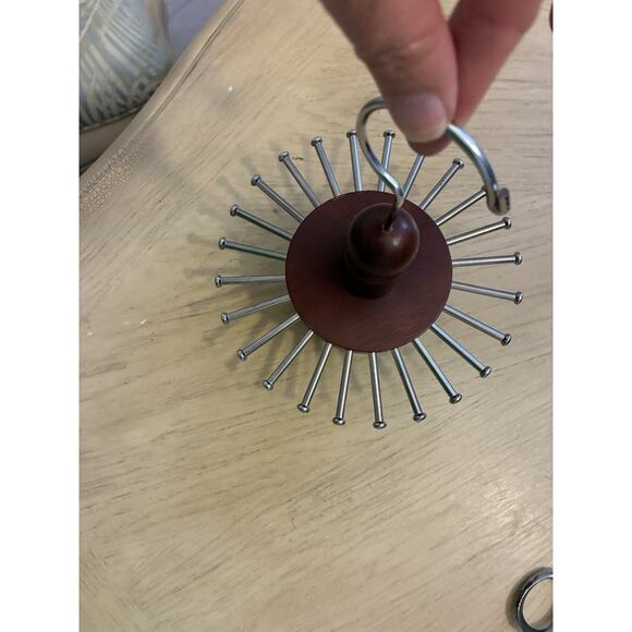 VTG Wood Tie Rack Round Hanger Spindle Closet Organizer Dark Red Brown Belts - Picture 10 of 10